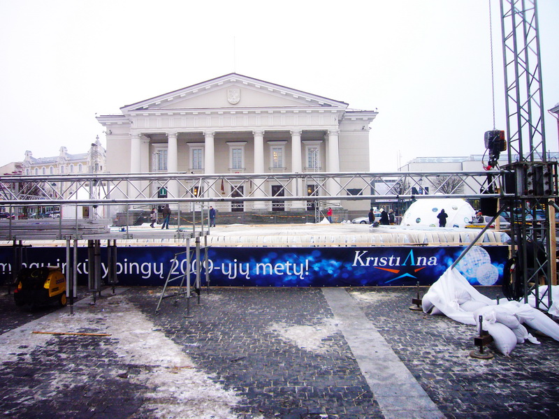 1215m2 Kupolas Čiuožyklai 45x27x10,7m