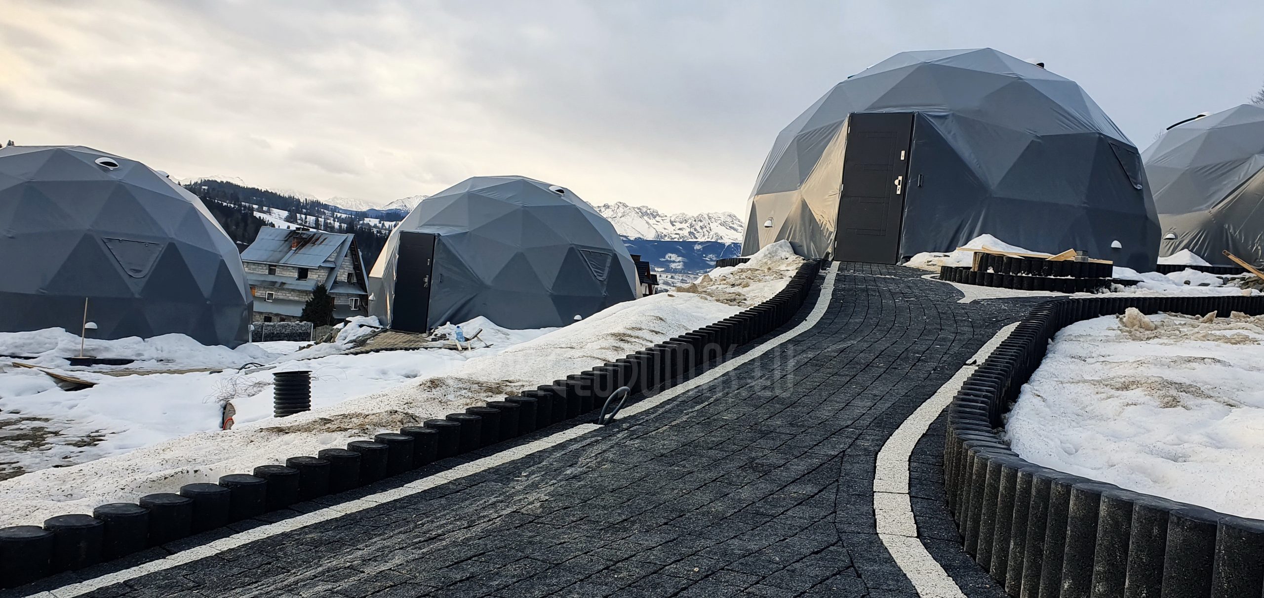 35m² Glamp Royal poilsiavietė Ø6,7m x 4kompl Kupolai | Zakopanė, Lenkija