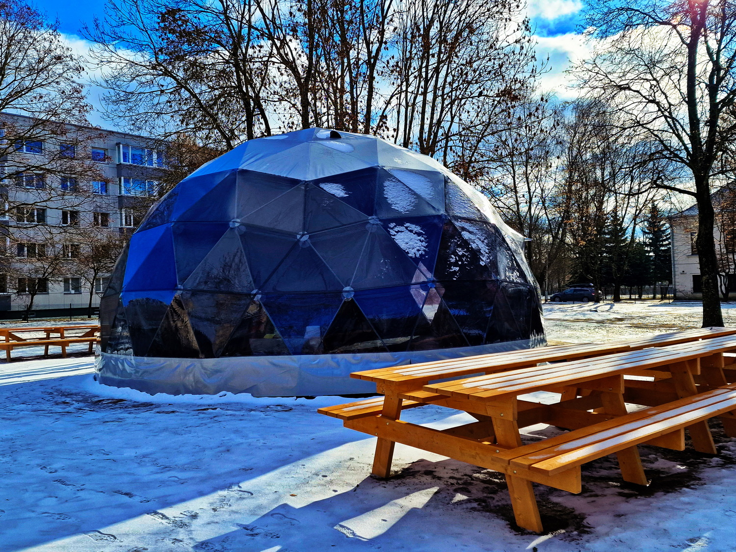 50m2 Lauko Klasė Ø8m Kupolas | Jonavos Panerio pradinė mokykla