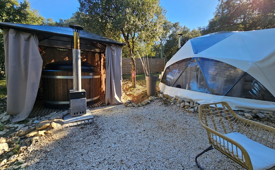 Nacionalinės nelaimių metu prieglaudos apgyvendinimo moduliniai kupolai